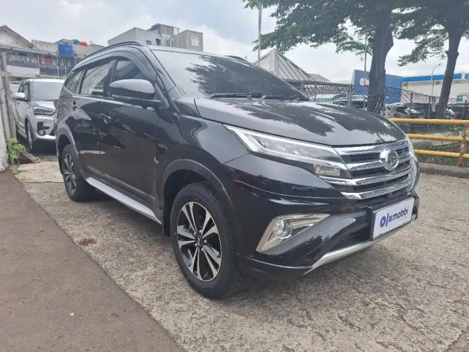 DP MURAH Daihatsu Terios 1.5 R Deluxe Bensin-AT 2018 Hitam CEVMB