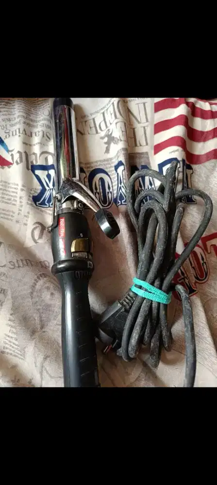 Dijual Catokan Rambut merk ternama Babyliss Pro.