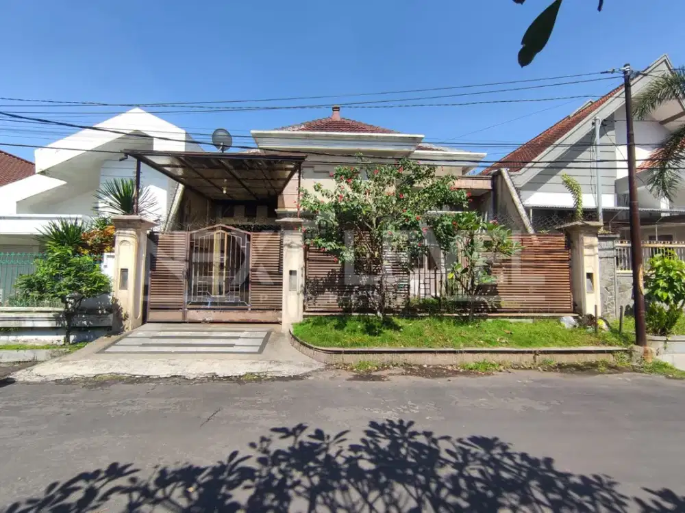 Rumah Kawasan Elit Taman Borobudur Blimbing Malang
