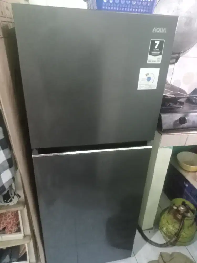 Dijual Kulkas AQUA 2 Pintu