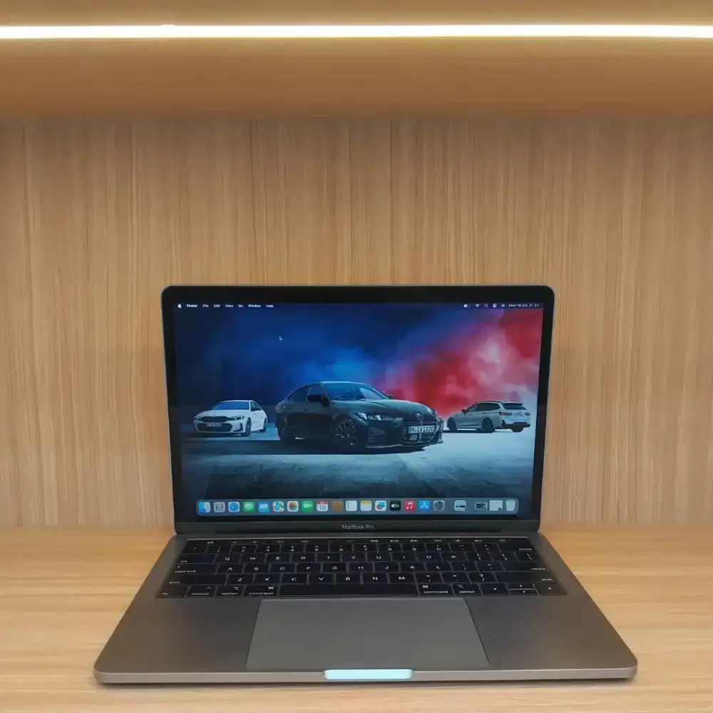 Macbook Pro 13 2018 Touchbar | Core i5 | RAM 16GB