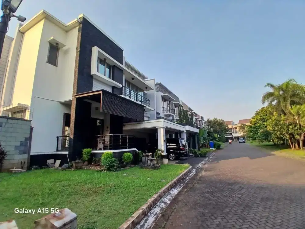 Di Jual Rumah di Raffless Hills Cibubur