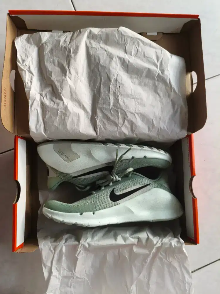 Nike W Flex Train