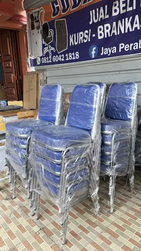 KURSI SUSUN PESTA/GEREJA TERMURAH