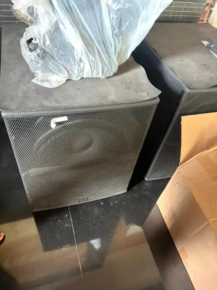 SUBWOOFER MARTIN BLX 118