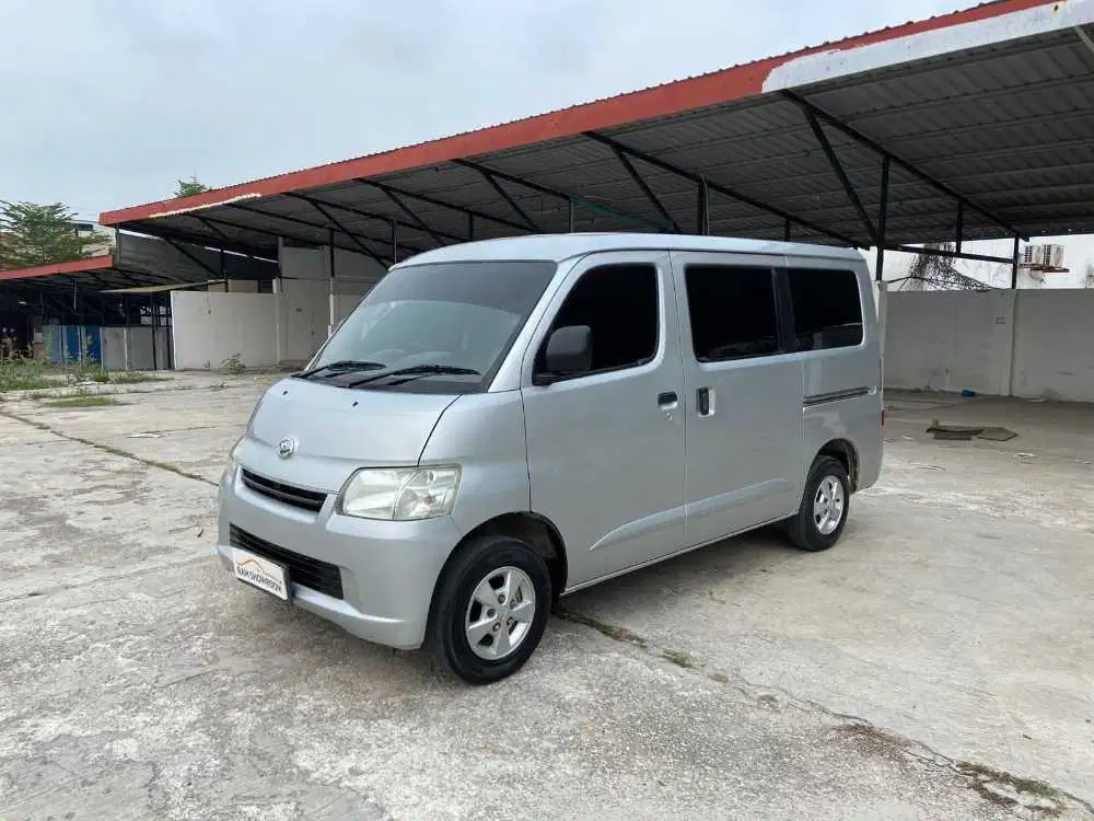 DAIHATSU GRAN MAX MINIBUS MT 2012