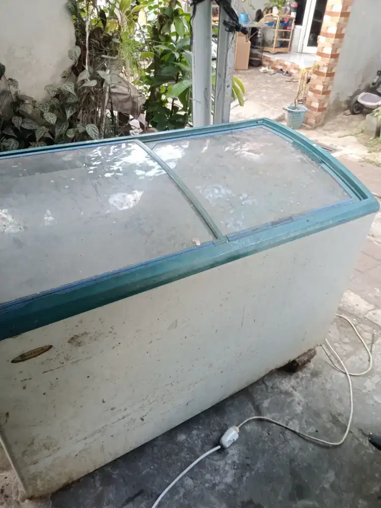Freser sleding sansio 300 ltr gak dingin