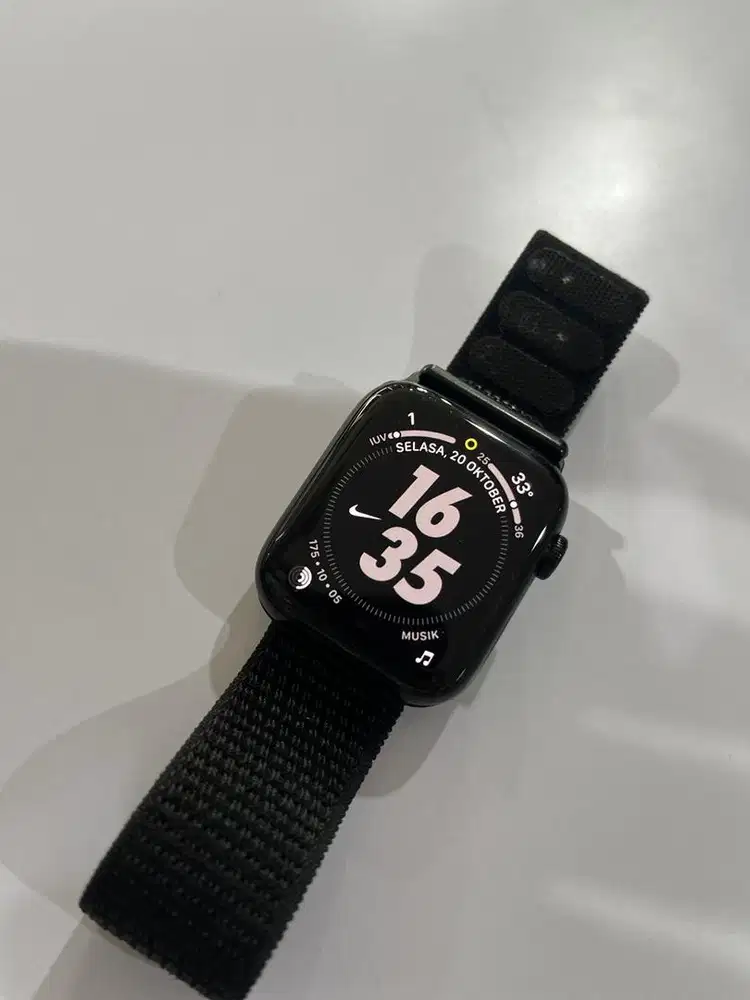 Apple Watch SE Generasi 2