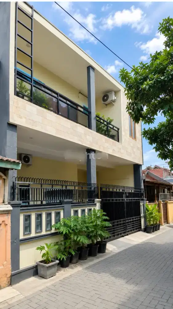 RUMAH SECOND JUAL CEPAT SIAP HUNI 2 LANTAI