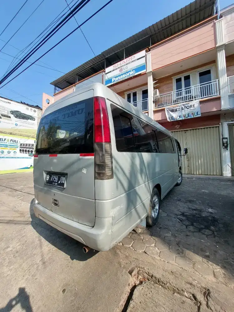 ISUZU ELF MINIBUS long tahun 2016 istimewa