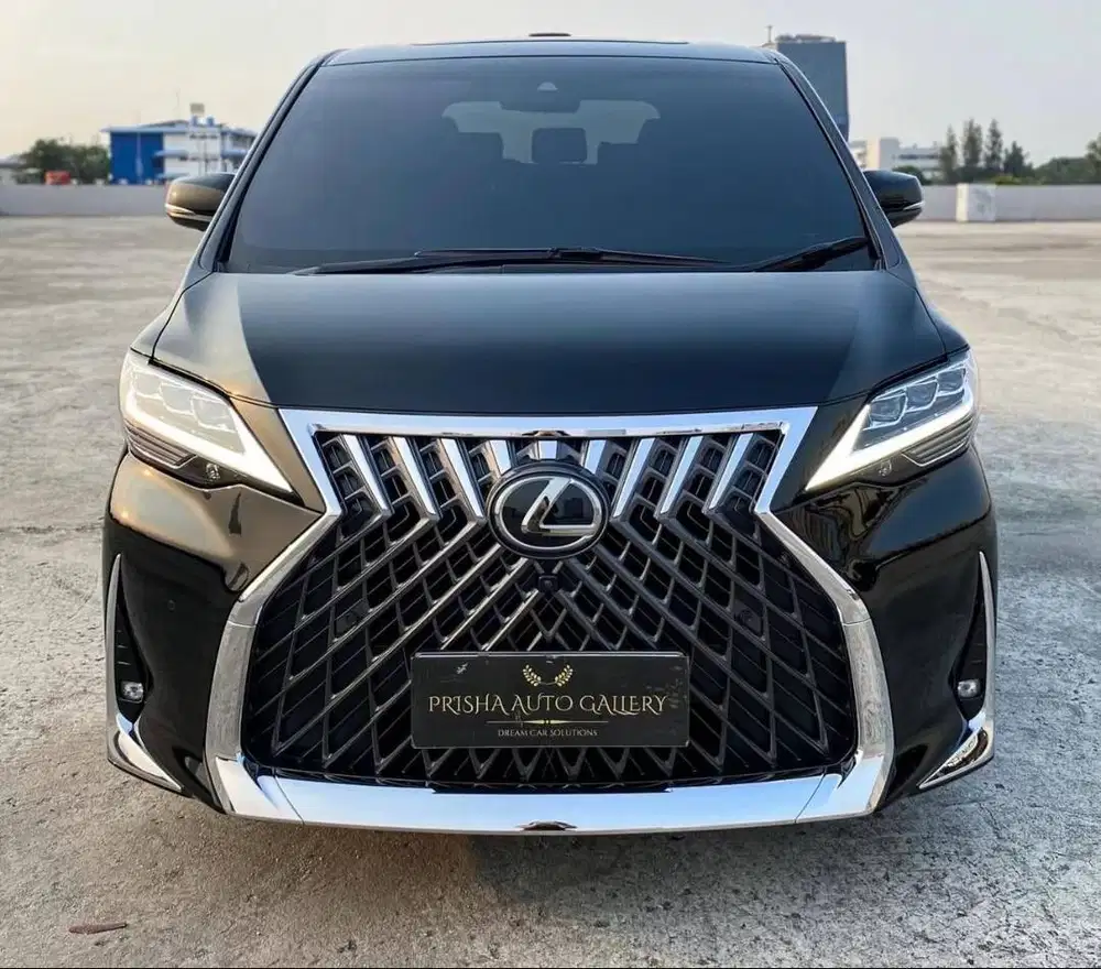 LEXUS LM 350 2022