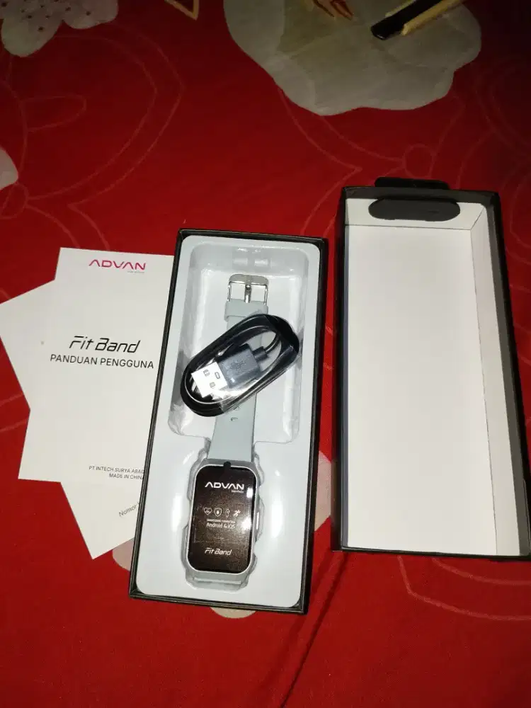 Advan FitBand Smartwatch Bluetooth calling