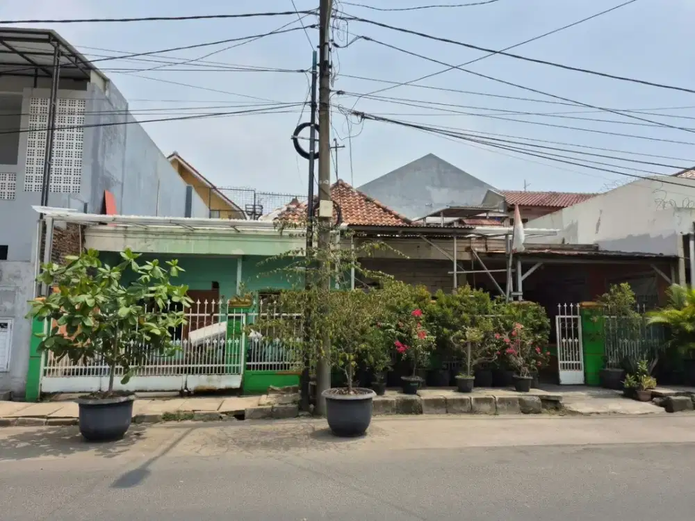 Dijual Rumah Tua hitung tanah di Pasar Anyar Tangerang