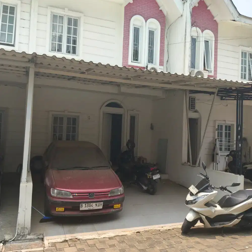 Disewakan Rumah 2 lantai, 3kt, 2km
