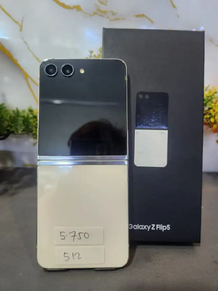 SAMSUNG Z FLIP 5 5G RAM 8/512GB ORIGINAL SEIN MULUS NORMAL FULLSHET