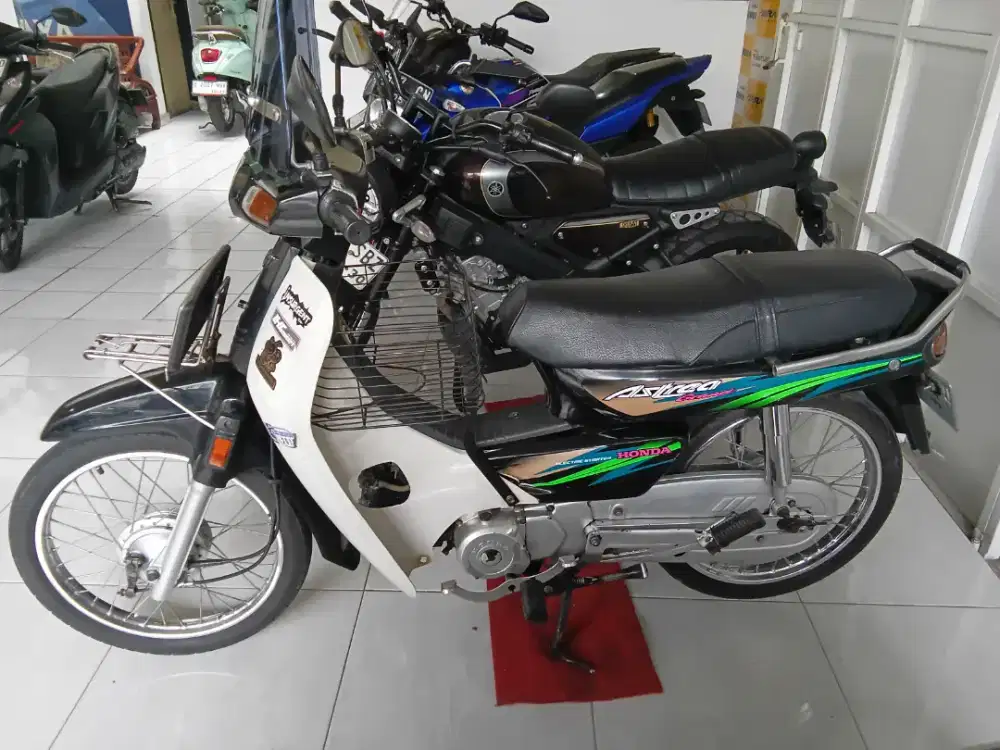 Honda Astrea Grend Tahun 2000