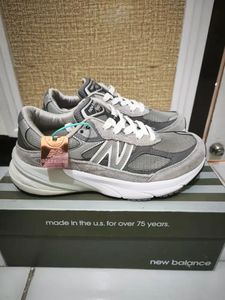 NB 990 V6 Grey Size 40 (New)