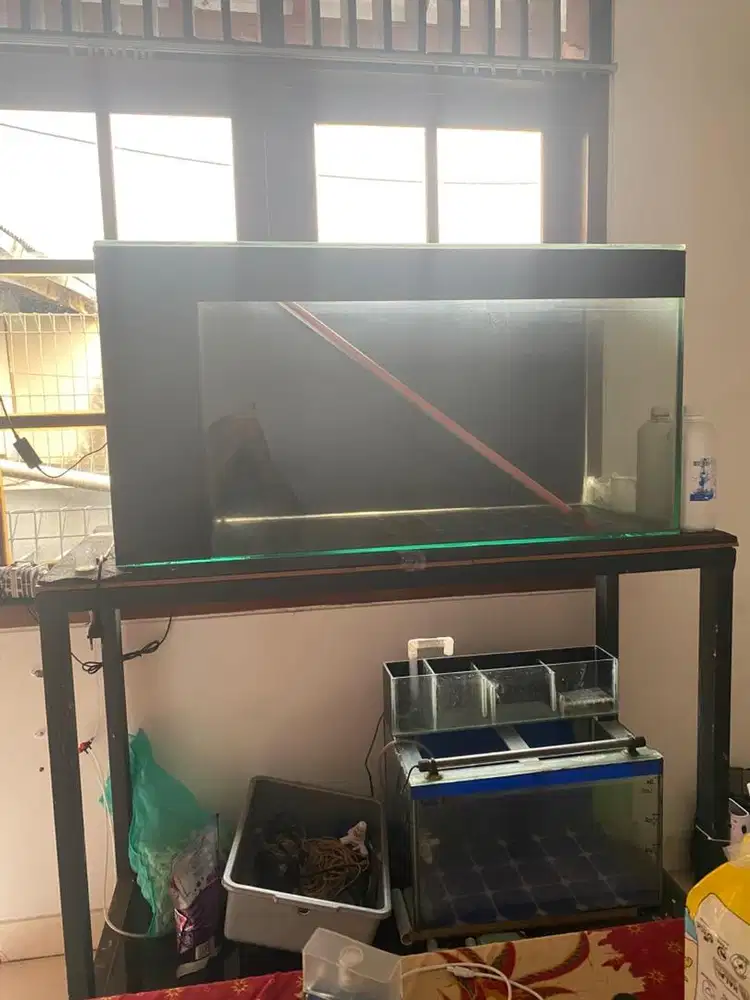 rak hollo 4x4 dan aquarium 100x45x50