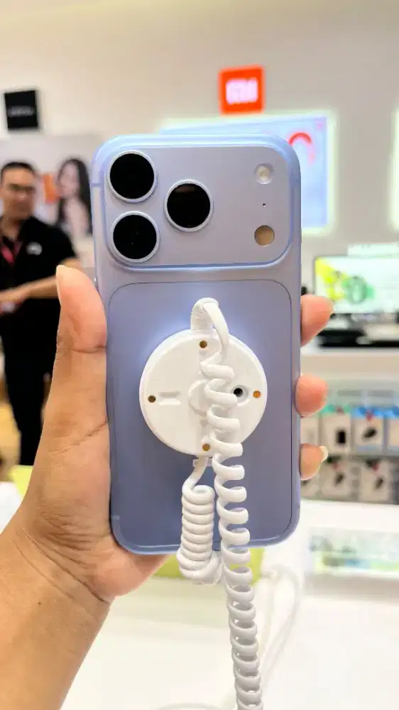 IPHONE 18 PRO GLACIER BLUE