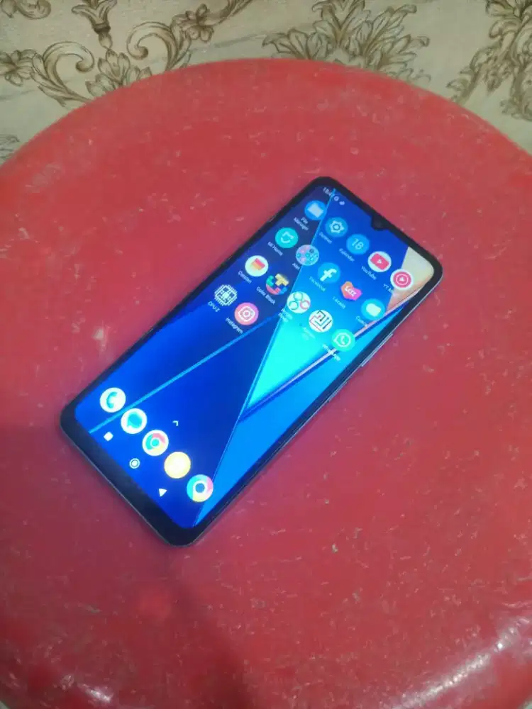 Poco c65 ram 8/256 Refurbis mlus normal semua nya unit charger