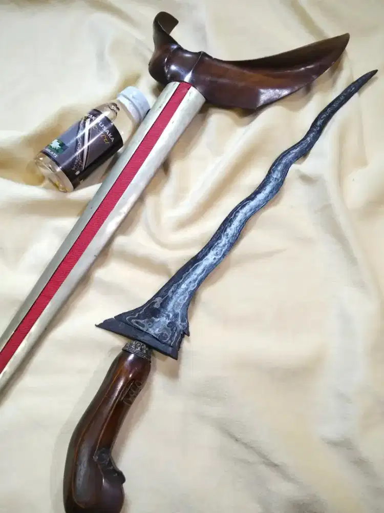 Keris Carubuk Luk 7 Sepuh Pamor Ngulit Semongko PajajaranIKeris Wingit