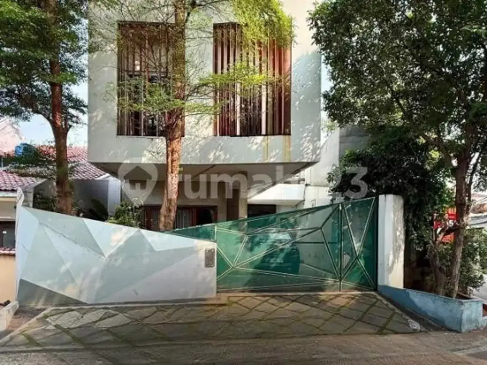 Jual Cepat Rumah 3 Lantai Cempaka Baru