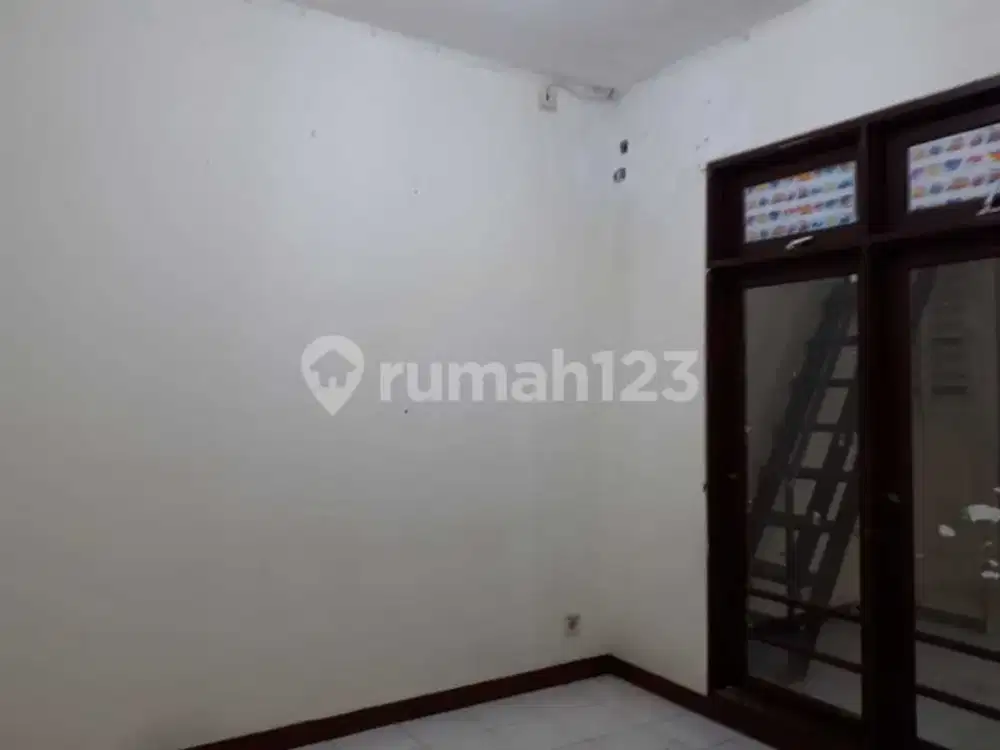 Rumah1,5Lantai