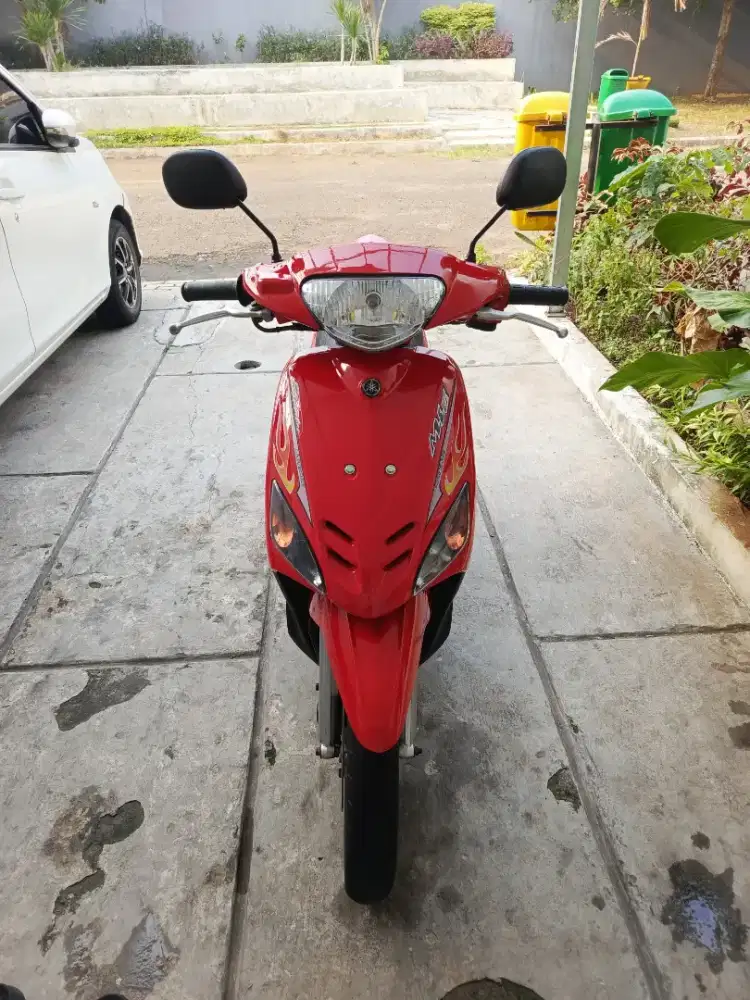 Yamaha mio warna merah,thn 2010,ss lengkap faktur ada,harga 5,950 nego