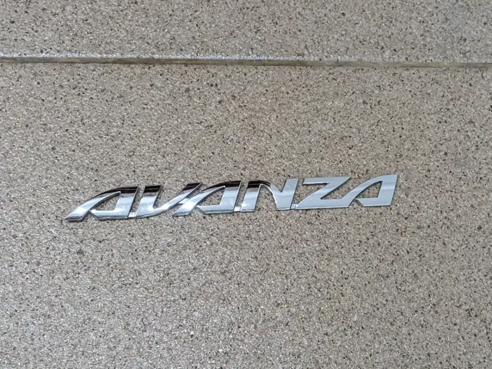 EMBLEM ORIGINAL SET AVANZA G 2015