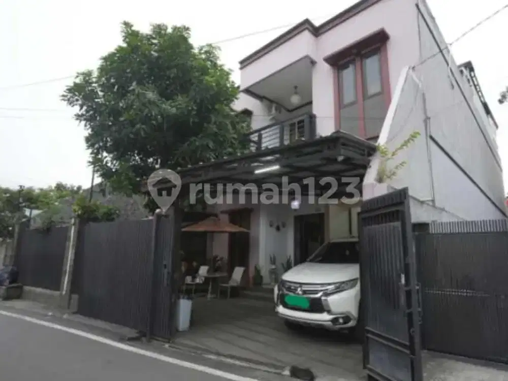 Rumah Bagus Siap Huni di Dekat Bintaro Sektor 9