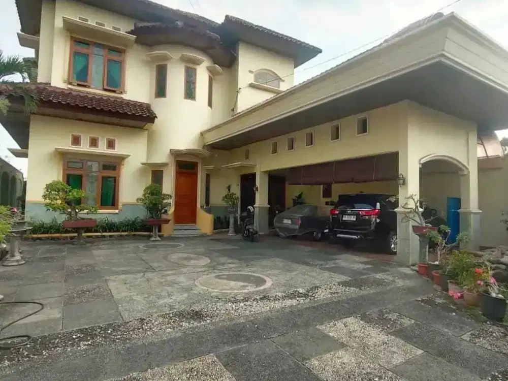 Rumah Priyayi Solo Mewah di Jl. Mega Permai, Ngabeyan, Kartosuro
