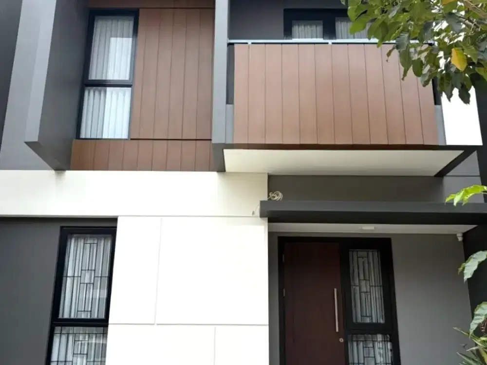Rumah 2lt Cluster Regia Residence luas 7x11 77meter type 4KT SCG Summarecon Crown Gading Bekasi