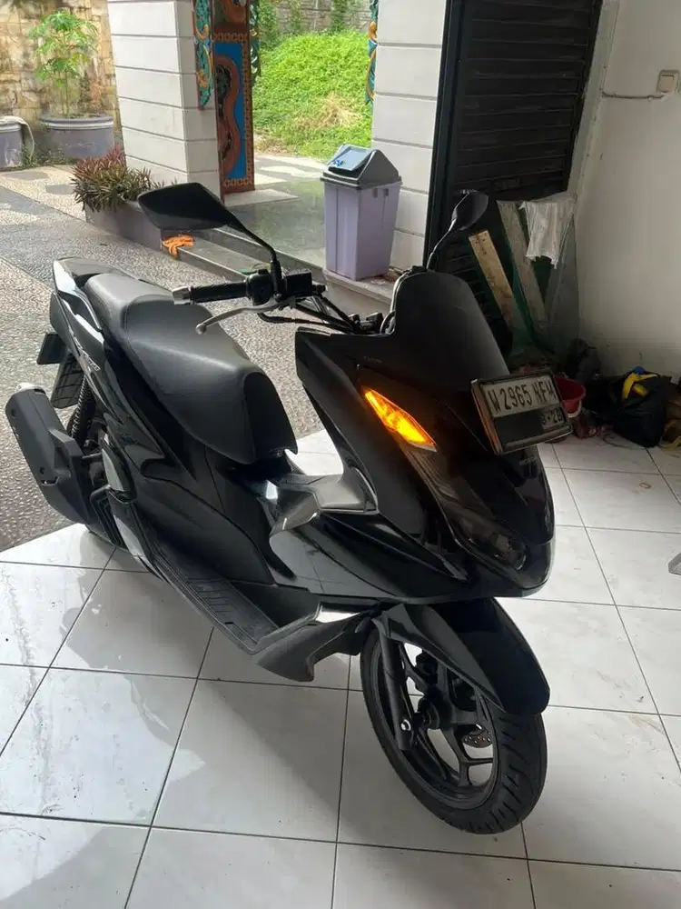 Dijual PCX 2023 hitam