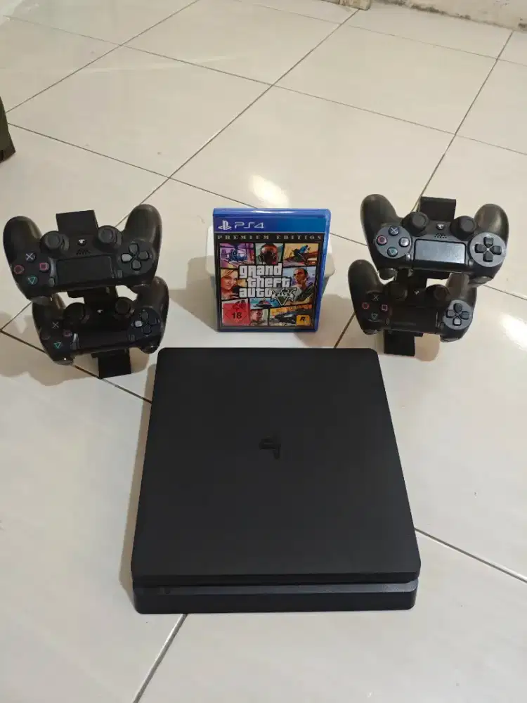 Jual ps 4slim 1TB Original Bukan Hen