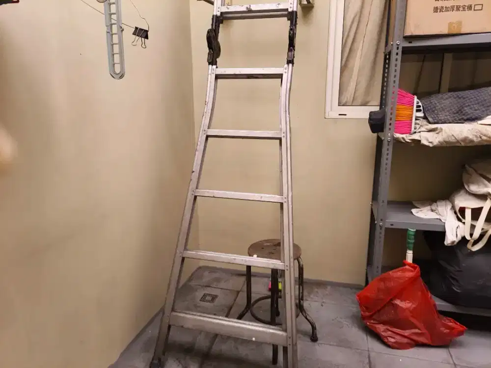 Tangga lipat 4 meter (aluminium solid)