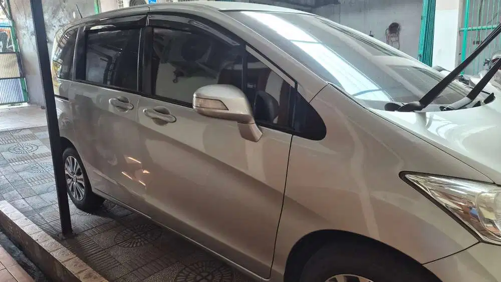 Honda Freed 2013 Bensin