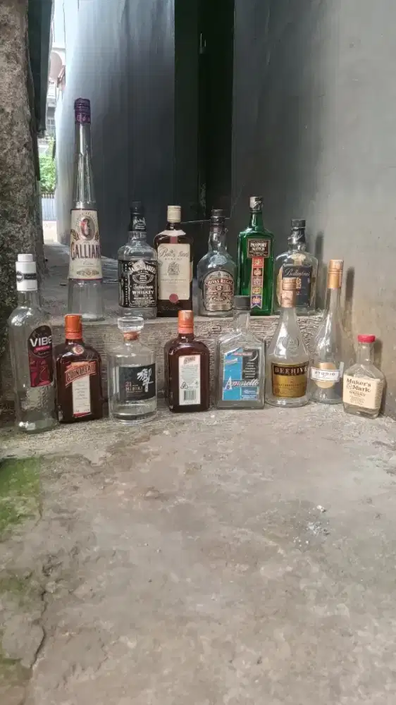 Botol bekas untuk pajangan