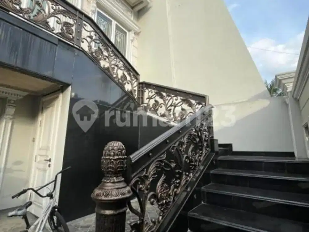 Rumah Mewah dan Bagus Furnish di Palem Cengkareng Jakarta Barat
