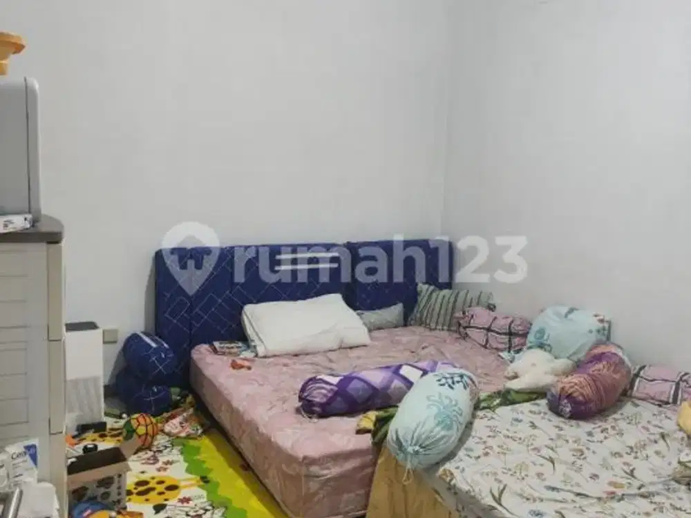 Rumah di Palem Strategis 2 Lantai Sudah Ful Cengkareng Jakarta Barat