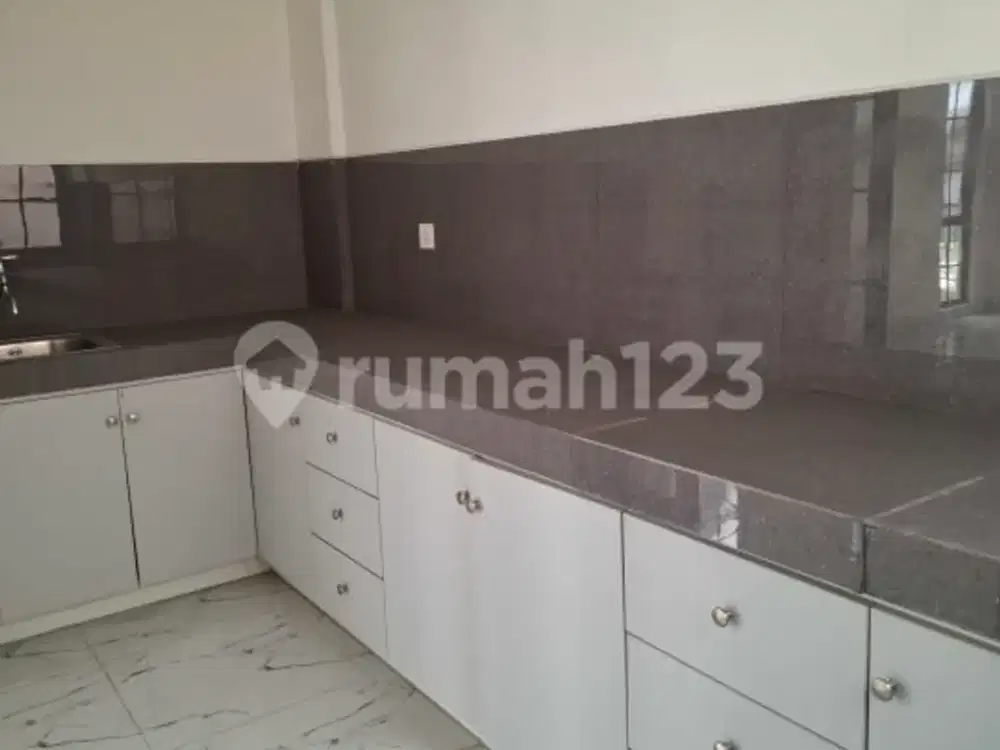 Dijual.cepat Rumah Lavon2 Cikupa Tangerang