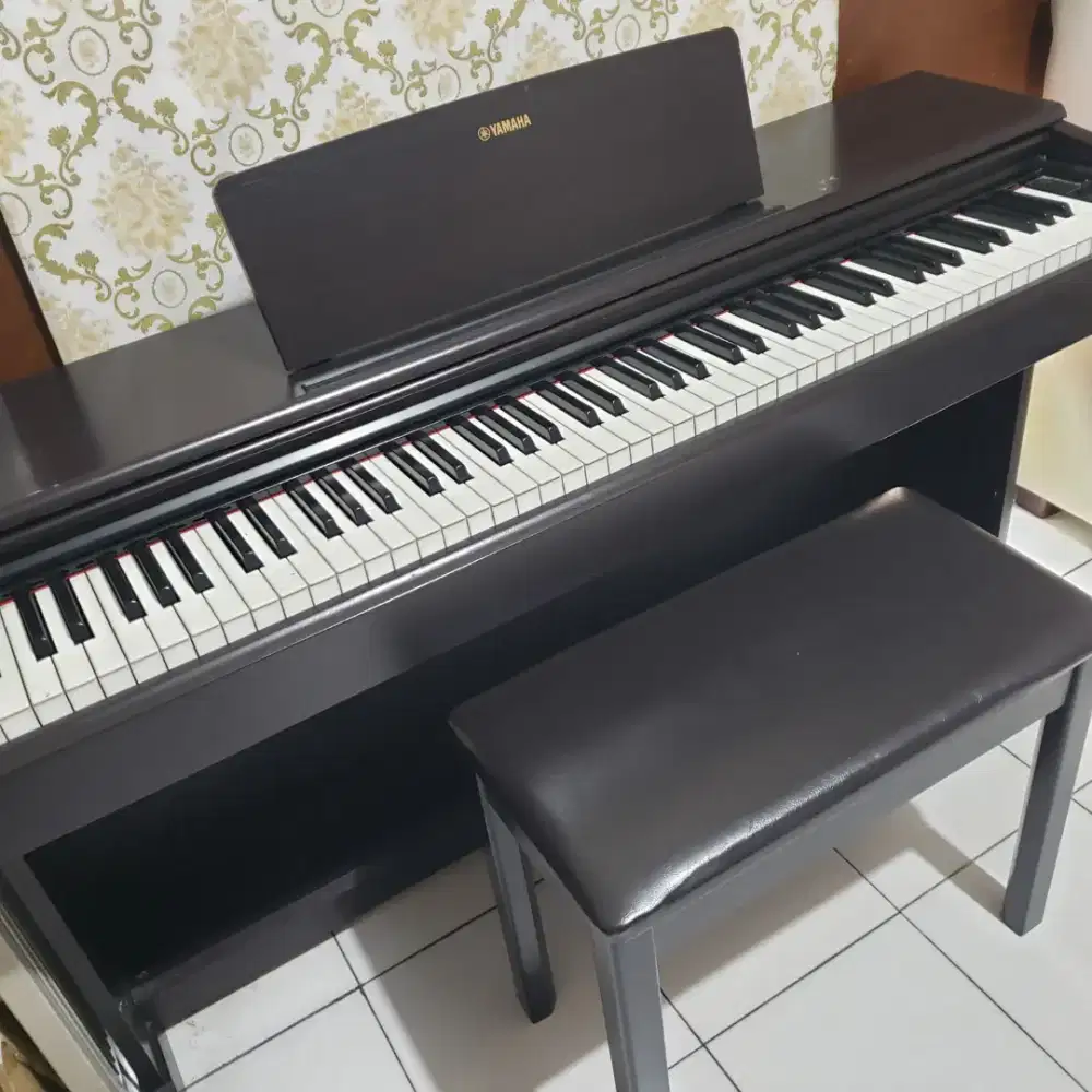 Dijual Piano Digital Yamaha Arius YDP 144R Dark Rosewood Like New