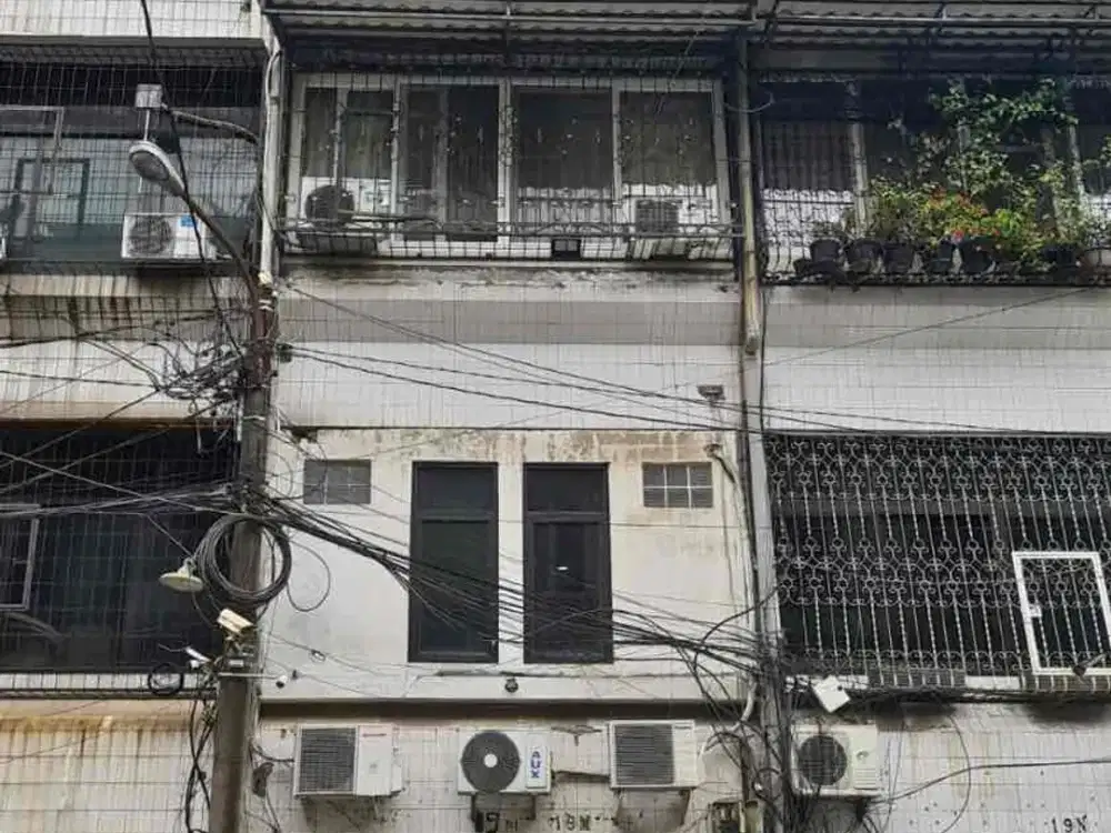 RUKO 5 lantai Pangeran Jayakarta Jakarta pusat dalam komplek