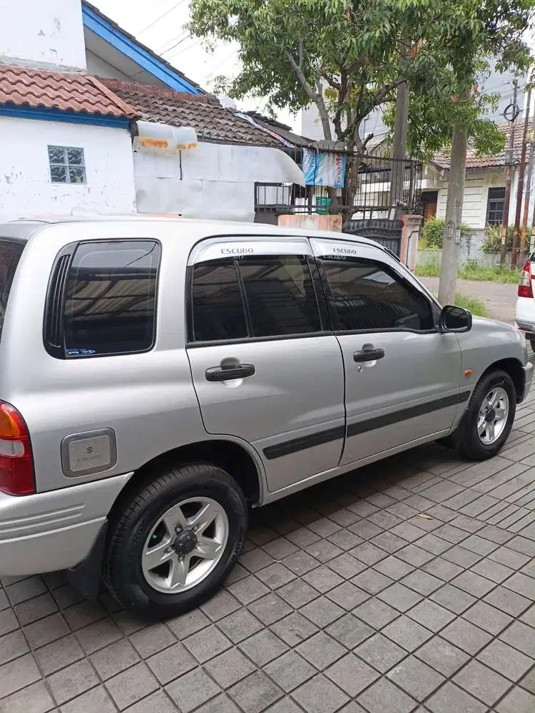 Suzuki Escudo 2005 Bensin