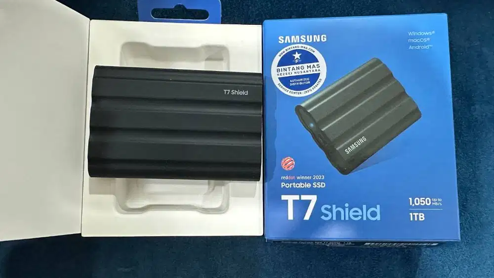 SSD External Samsung T7 Shield 1 TB Warna Black