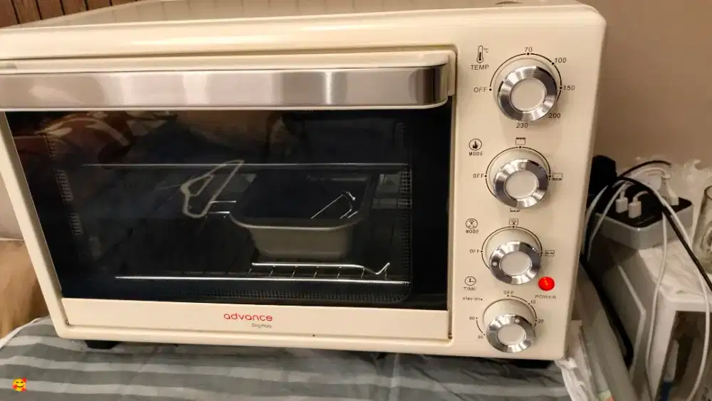 Oven listrik low watt merk Advance