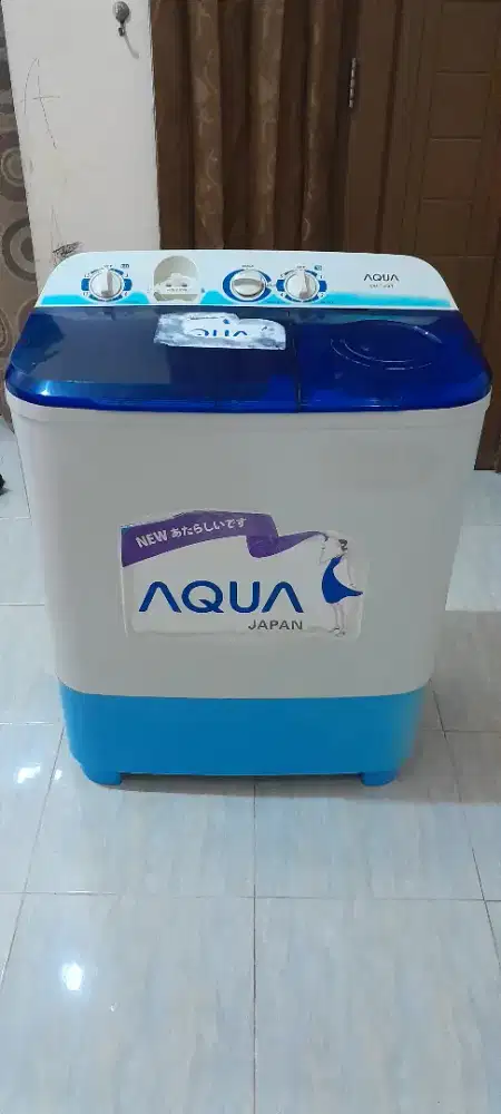 Mesin cuci 2 tabung AQUA Japan