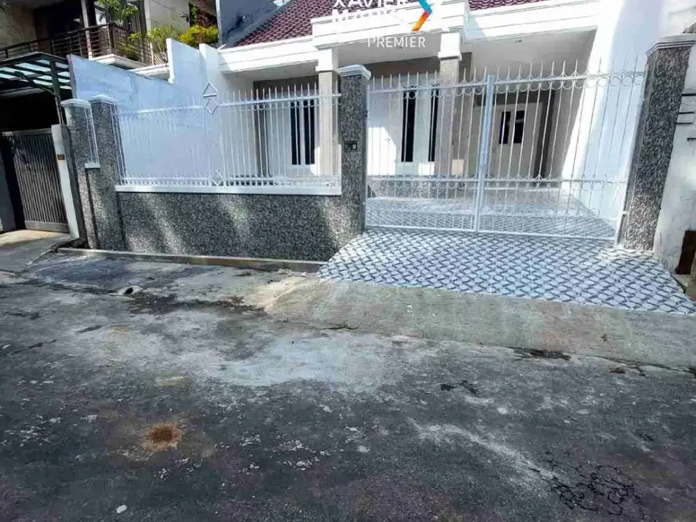 DIJUAL RUMAH 2 LTI BARU RENOVASI ,SIAP HUNI HADAP TIMUR DEKAT FKH UB DIENG