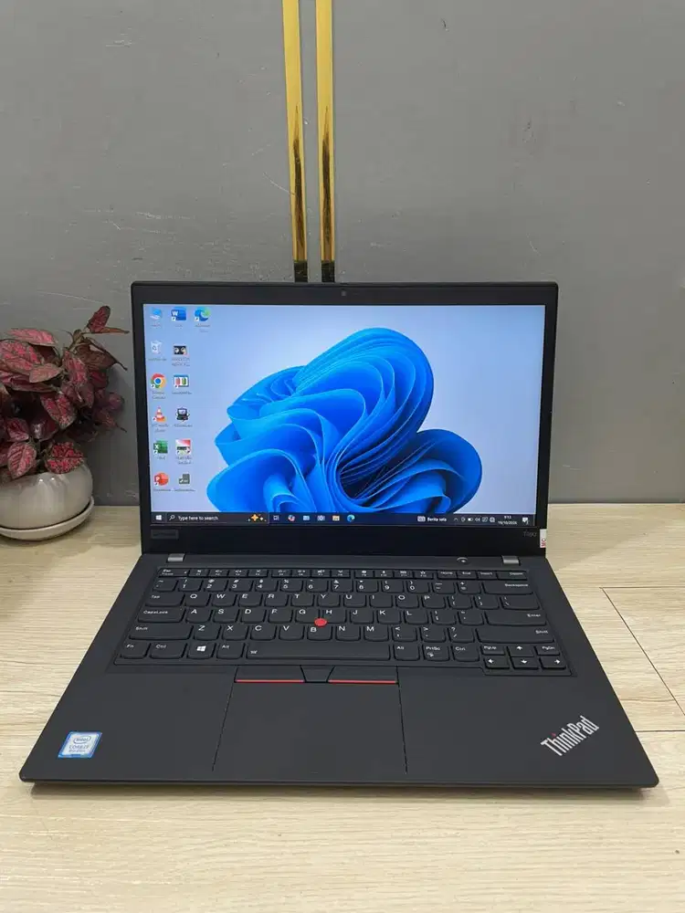 Laptop Lenovo Thinkpad T490 Core i7-8565U RAM 16GB 14inch N-ETM
