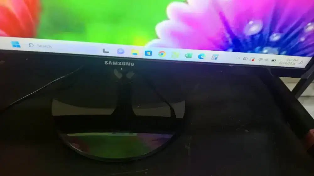 MONITOR SAMSUNG 22 INCH DAN HP 19 INCH