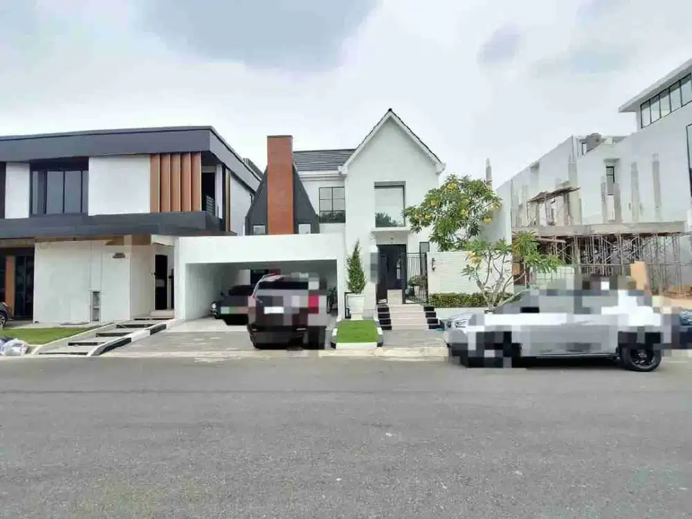 Rumah Mewah di Crown Hills dekat Pelabuhan Ferry Batam Centre